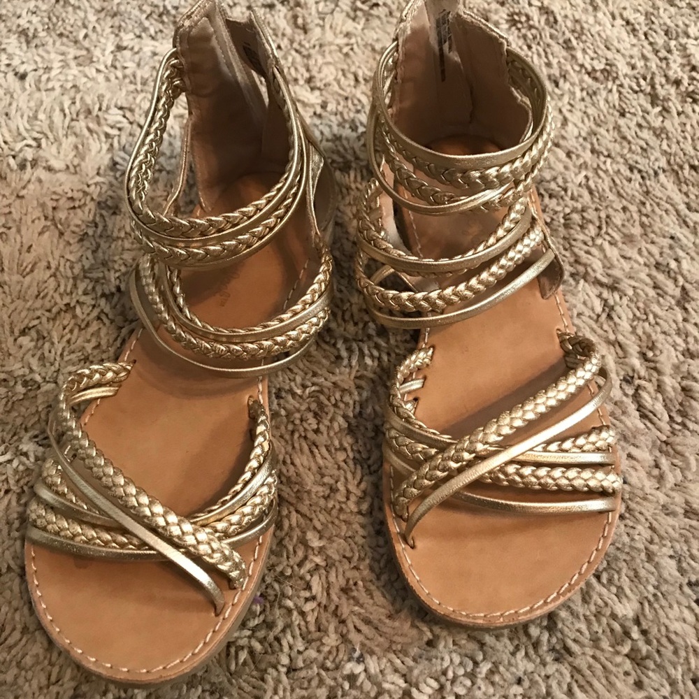 Super cute Girls Gold Gladiator sandals. Size 1